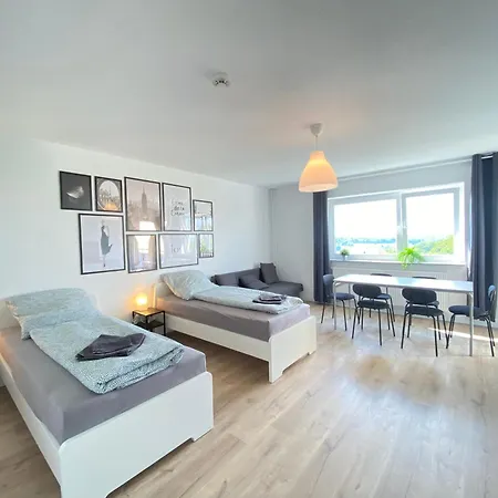 Cozy In Duesseldorf Apartment